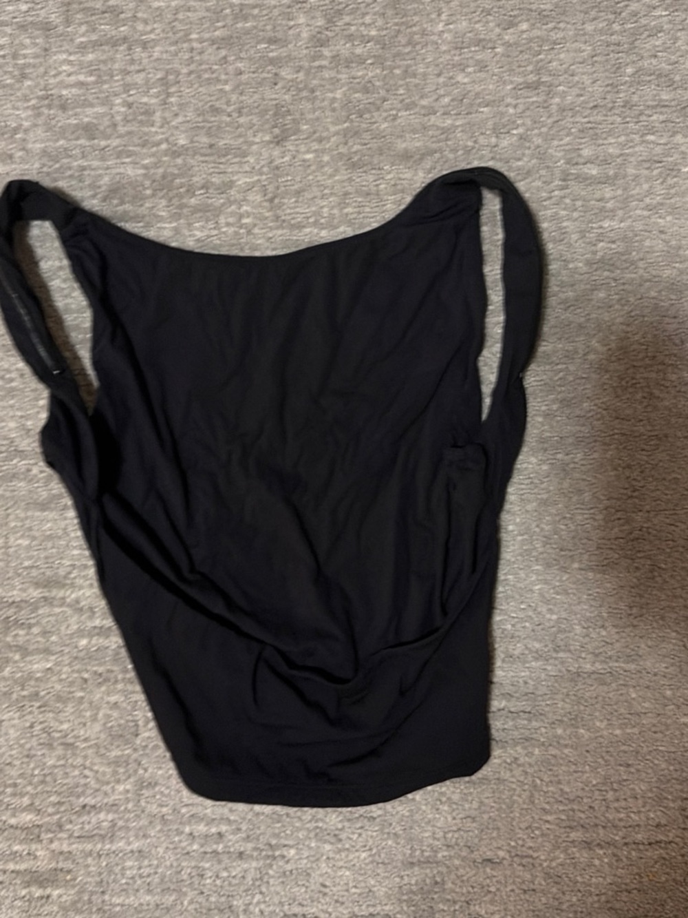 Women's Black Scoop Neck Tank Top - Everyday Essential
